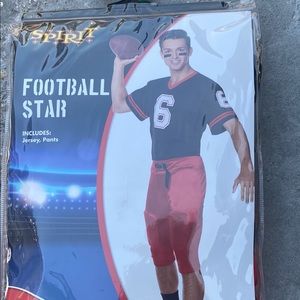 Men’s football Halloween costume large